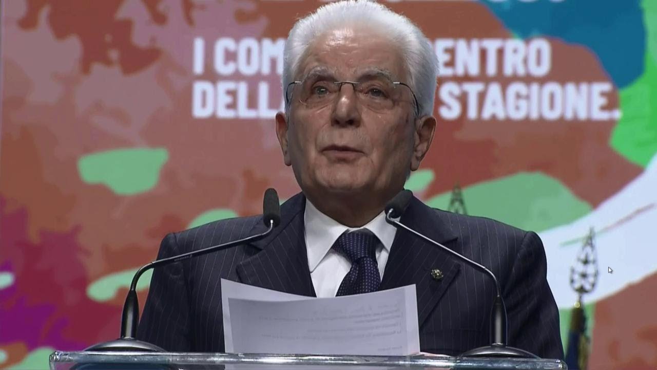 Mattarella contro le piazze No Vax: 