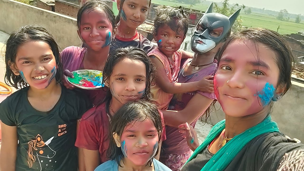 Holi celebration #holi2026 with sister holi me buri tarah rang diya 🙄 