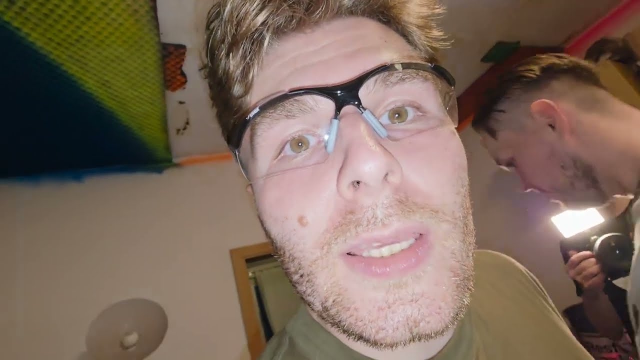 Im Hotel wird's kriminell ft. WEYHV351 & Adlersson