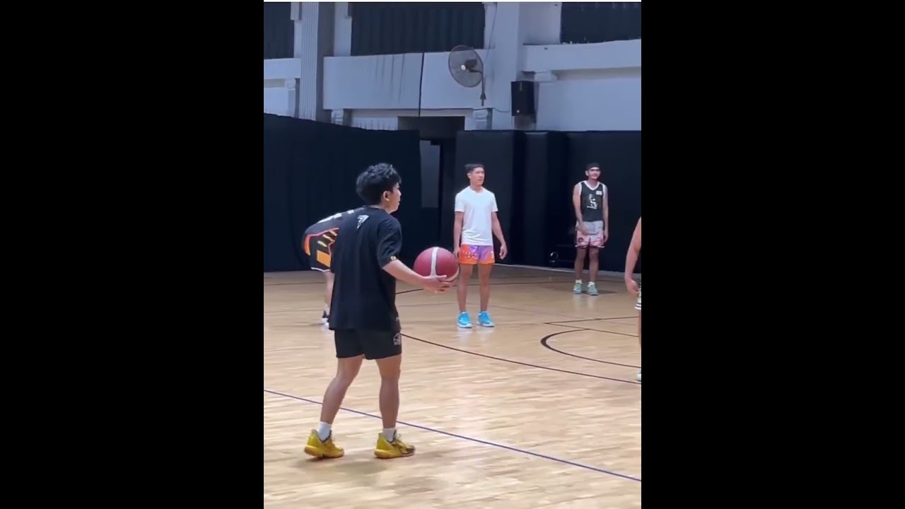 Mr long bomb vs Junnie boy