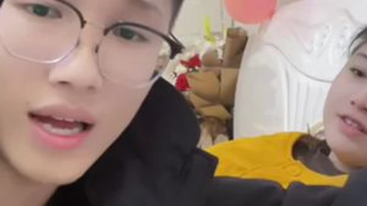 阿娜不知道小孩是从哪里生出来的 #牛牛阿娜 #老挝媳妇