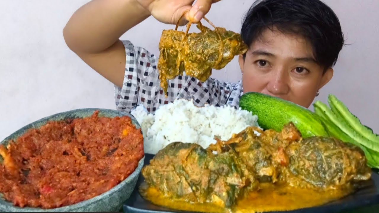 GULAI IKAN MAYUN BUNGKUS DAUN KELADI & SAMBAL NANAS🔥🔥