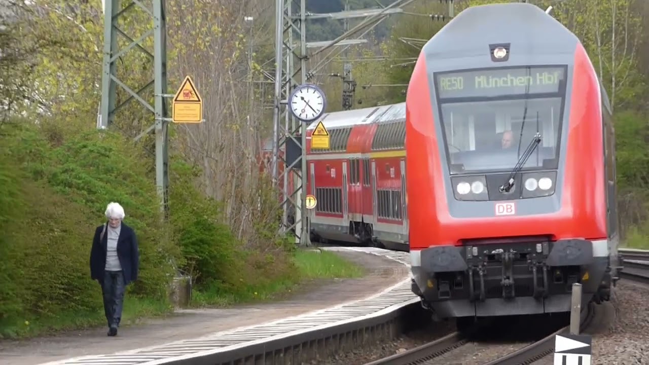 Güterzüge im Blockabstand, ICET, Alexa, Grias Di Allgäu Alex unvm in Beratzhausen und Regensburg Hbf