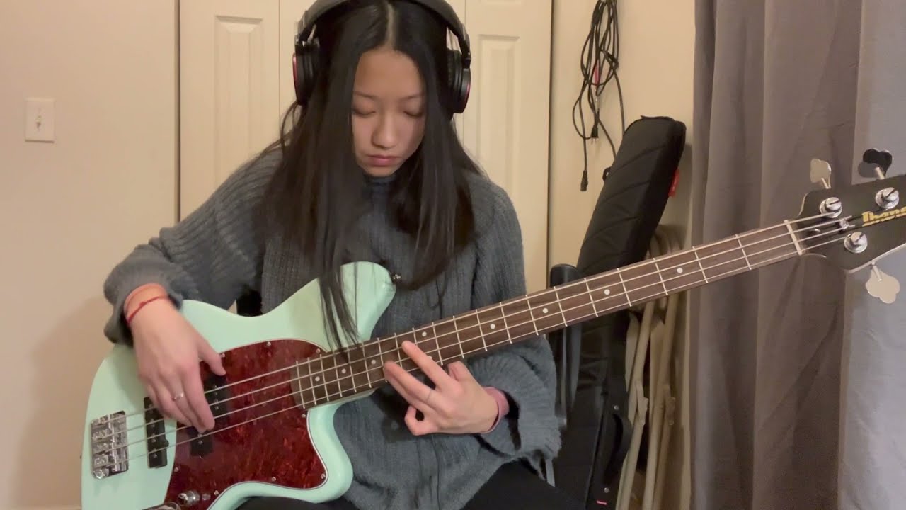 許冠傑 - 半斤八兩 (Sam Hui - The Private Eyes Theme) bass cover