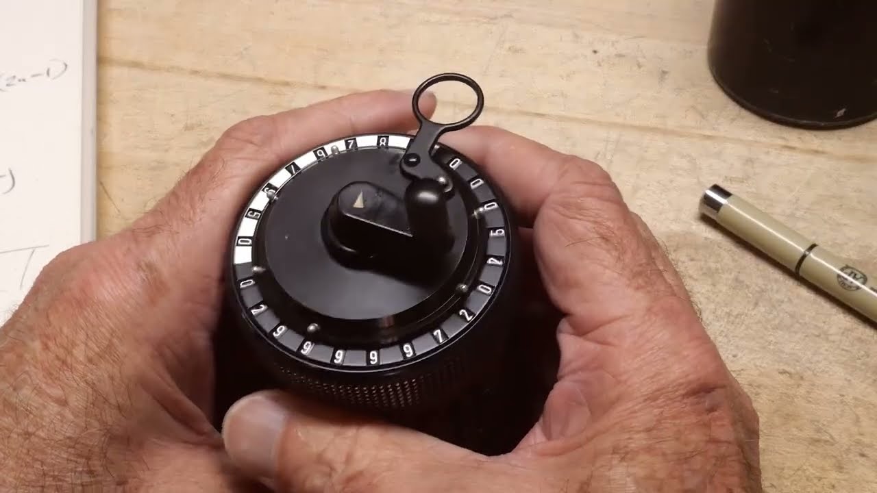 #2522 Square Roots on a Curta Calculator