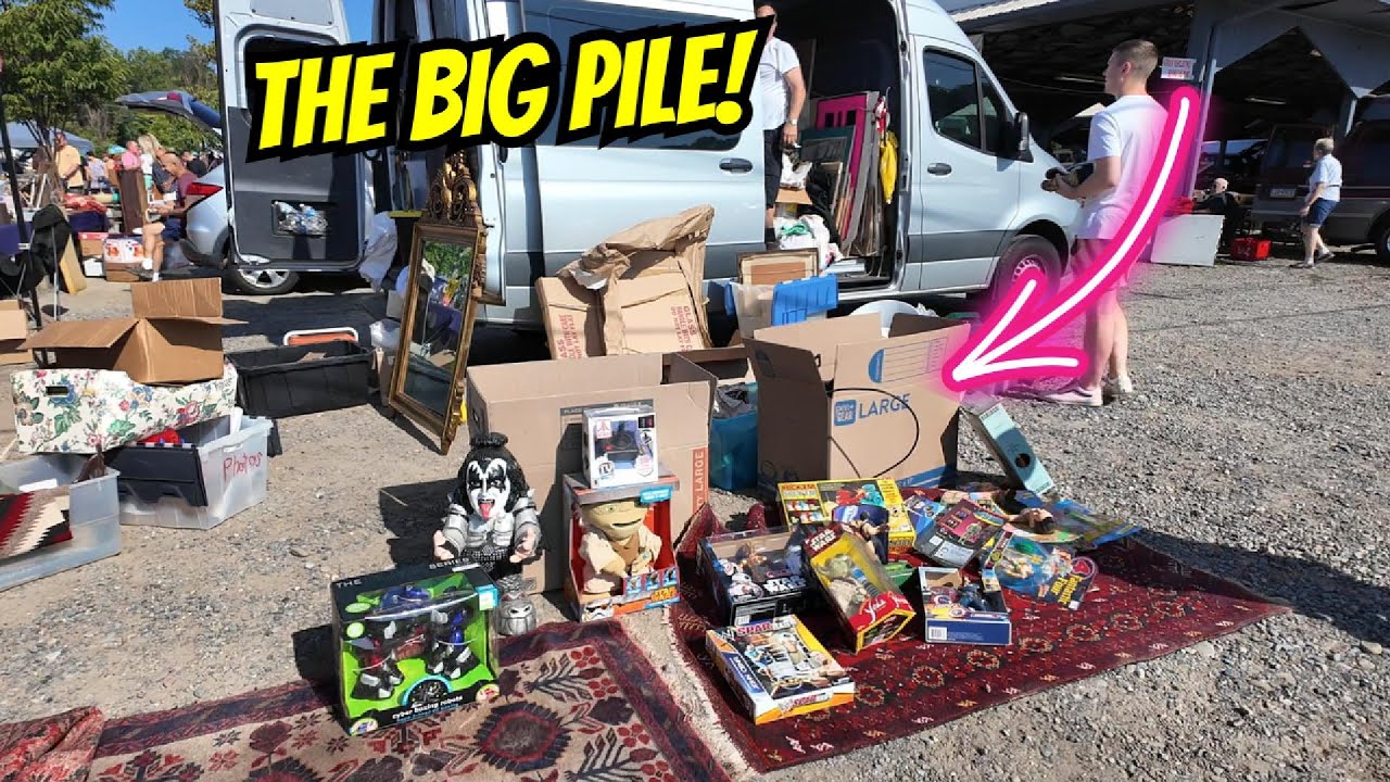 What’s Hiding in THE BIG FLEA MARKET PILE?
