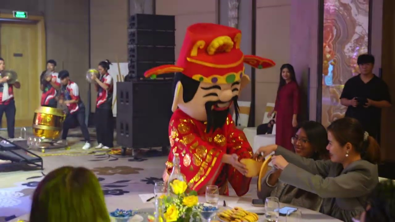 Kình Thiên Đường - Part trình diễn Media
