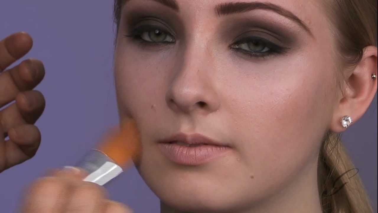Smokey Eyes Part 2&mdash;Skin: MAKEUP GOURMET TUTORIAL