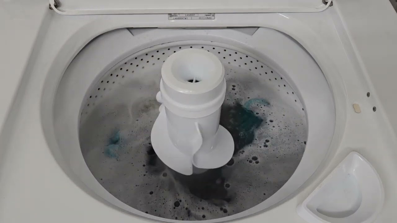 1993 Whirlpool Imperial washer medium-large load.