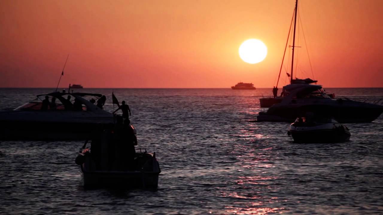 Caf&eacute; del Mar - Sunset Soundtrack | Deeper by Trumpet Thing (Ibiza Sunset Video)