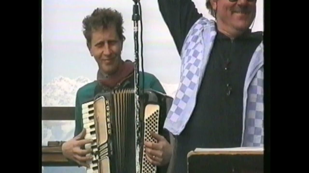 De Revuo's - De Revuo's op de ski's
