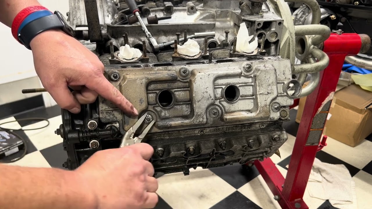 1991 Porsche 964 Headstud Inspection
