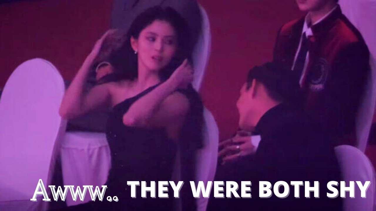 Yoo Ah In and Han So Hee Cute Interactions during Asia Artist Awards