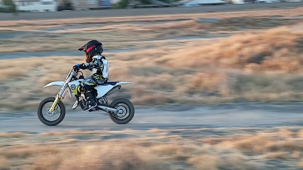 Yamaha YZ65 and Husqvarna TC50, Buggy and Mako getting in laps!