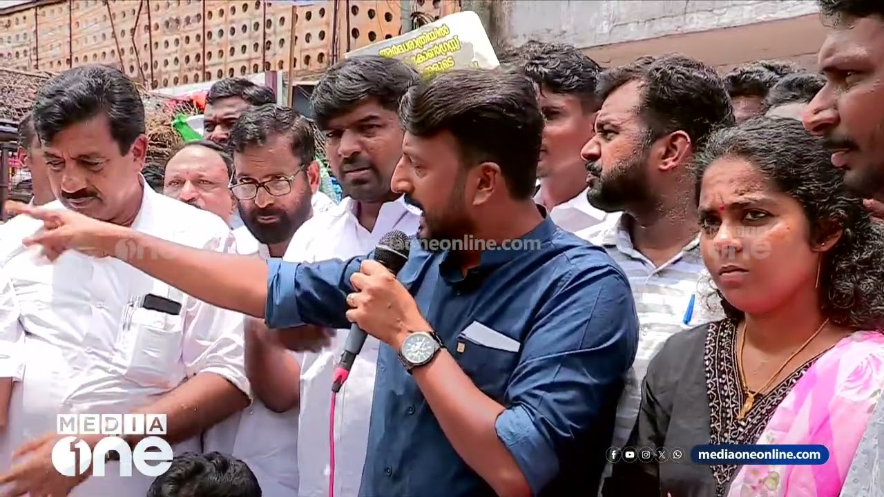 'അന്തസ്സുള്ള പൊലീസുകാരെ വയനാട്ടിൽ കണ്ടിട്ടാ വരുന്നേ,ചുണയുണ്ടെങ്കിൽ ഇപ്പോ ഒന്ന് തൊട്ട് നോക്ക്'