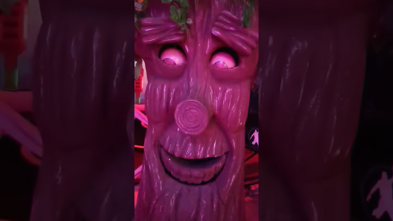 Talking Tree #reels #trending #viral #youtubeshorts #ytshorts #pakistan #playland #disney