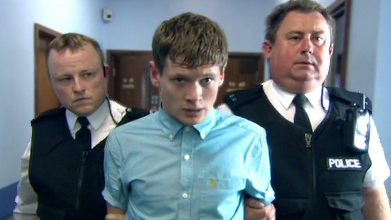 Cook Goes To Prison - Skins