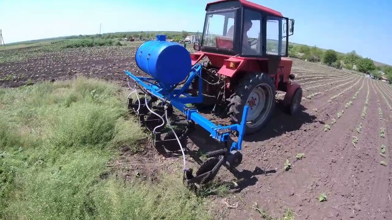 Внесення КАС 32 на соняшник трактором Т25