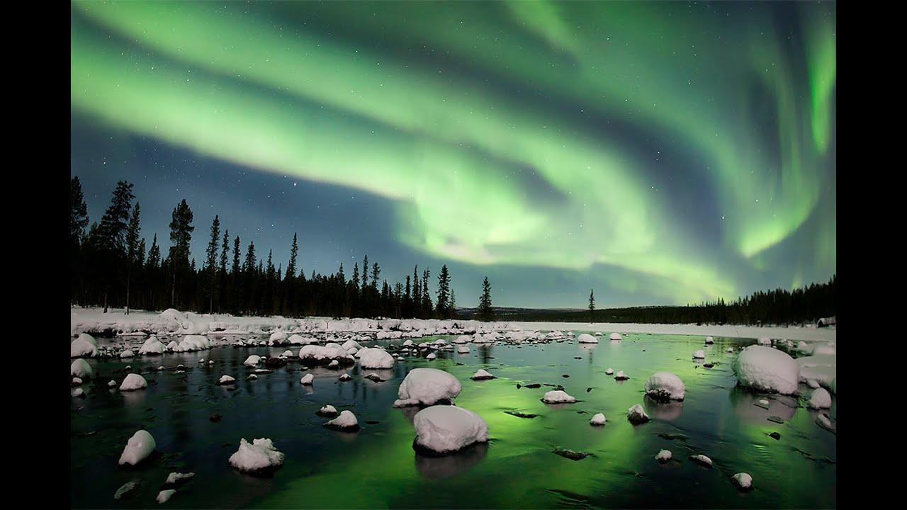 Northern light in Swedish Lapland - real time video!
