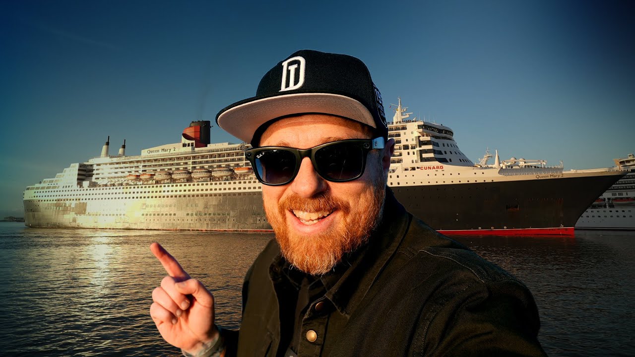 Two Queen Mary Ships Meet After 20 Years in Long Beach!