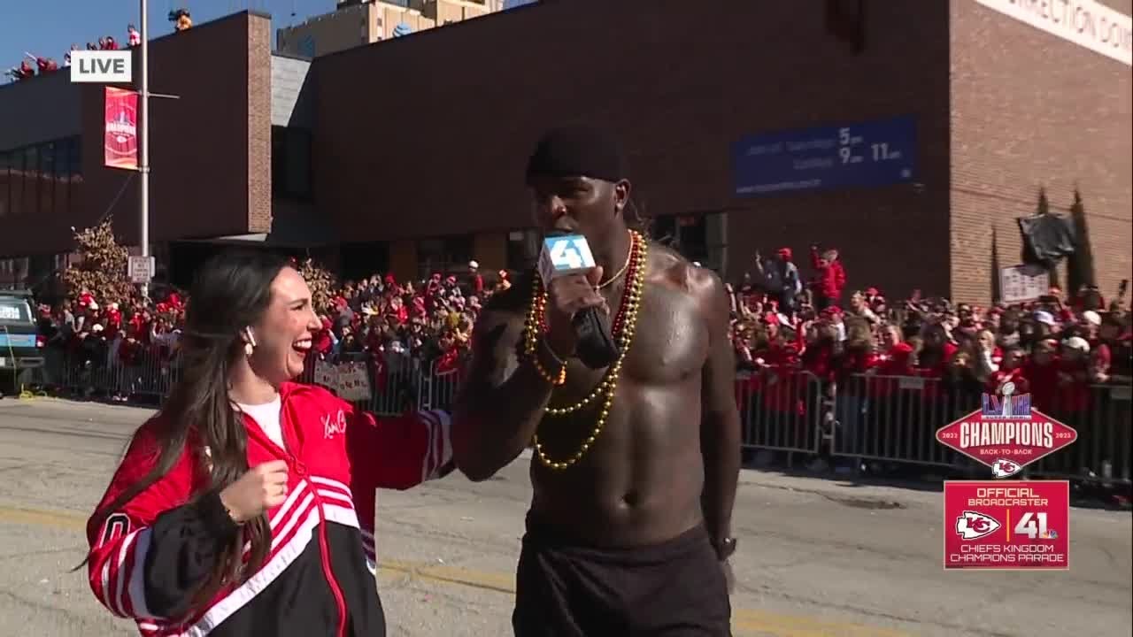Willie Gay Jr. takes mic from McKenzie