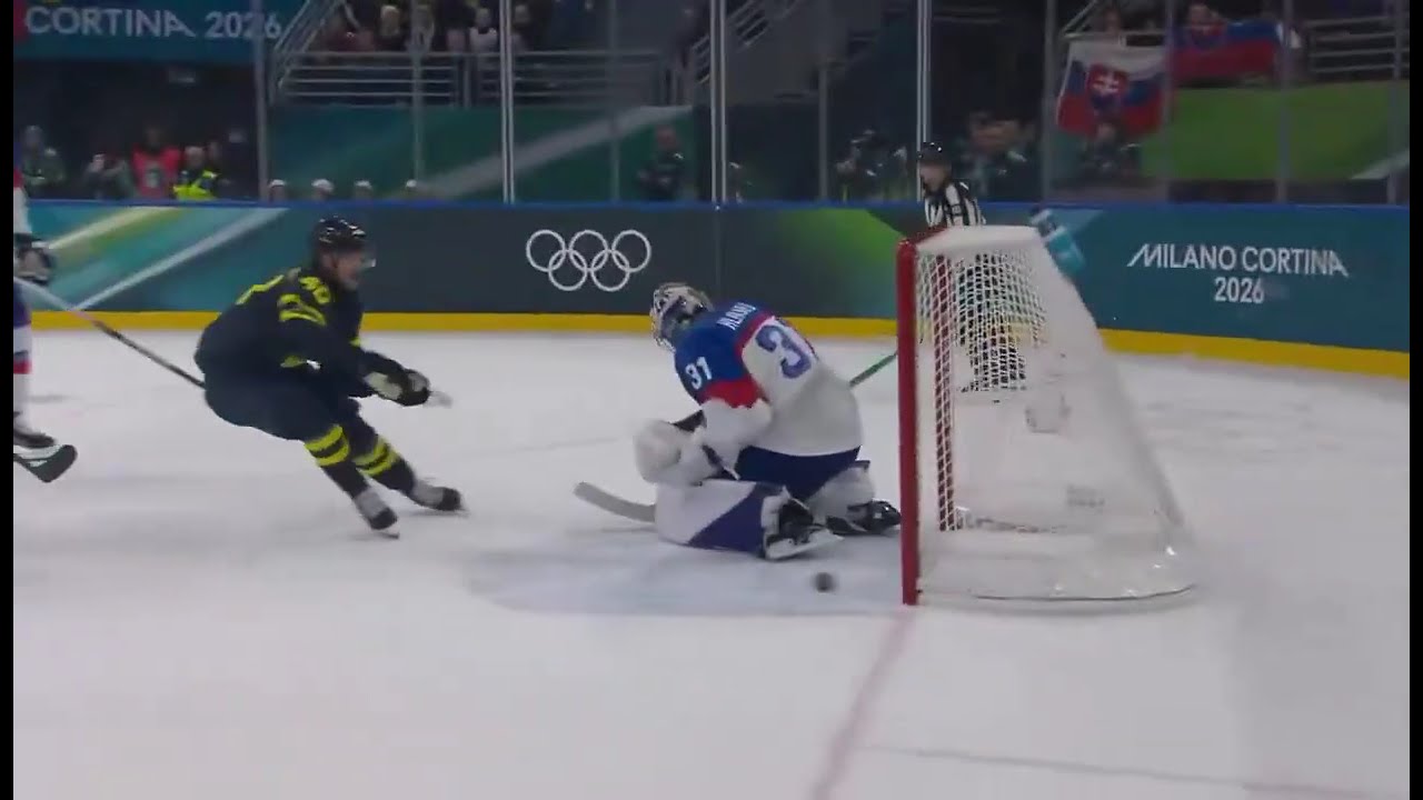 Elias Pettersson WITH celly's