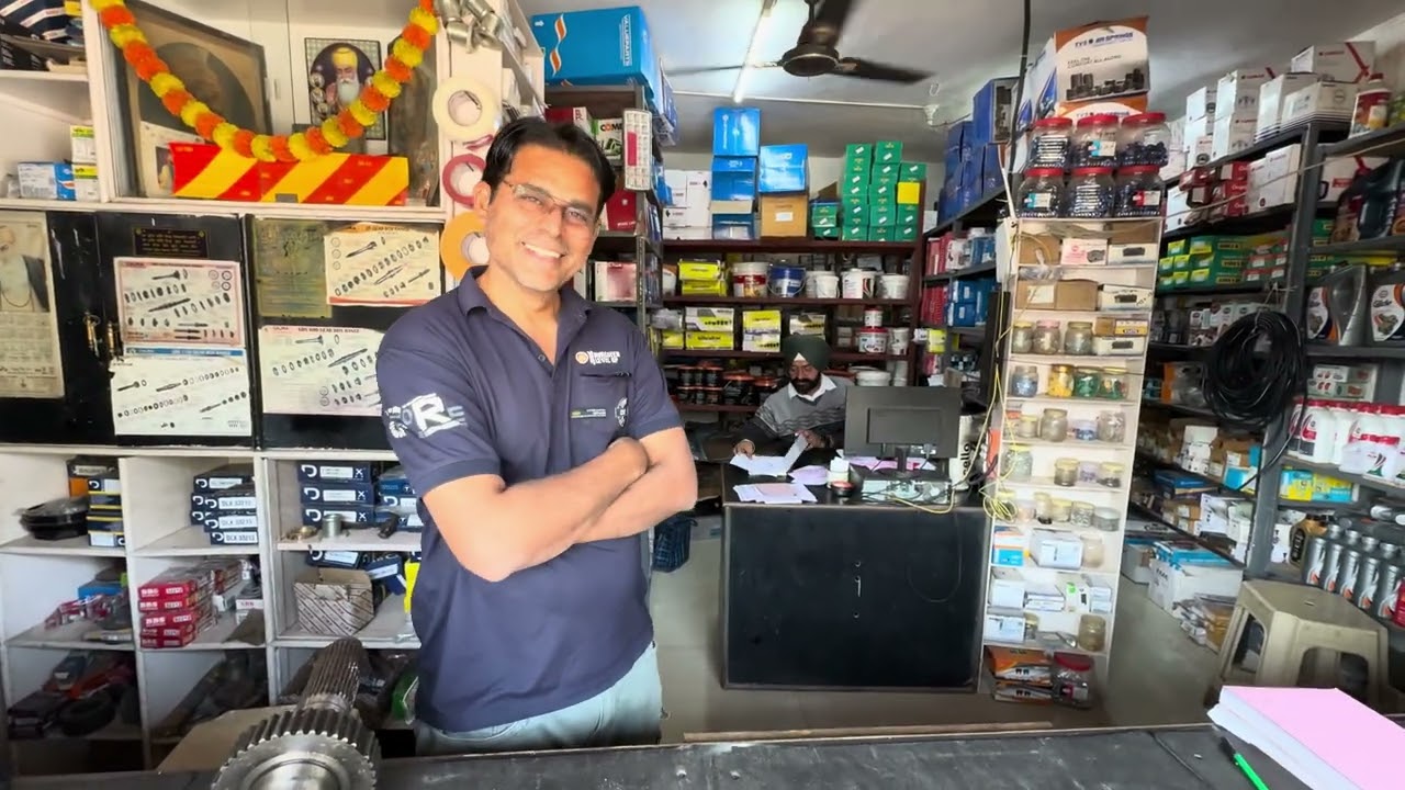 Car Waley ki Galti Se Hamara hua Bahut Bada Nuksaan | 1 Truck ko 2 bar driver Ne kar Diya Accident