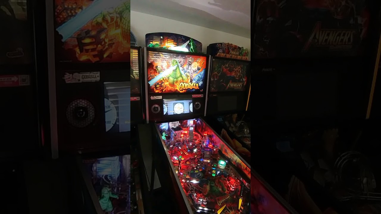 Godzilla LE Pinball with Topper from Stern.