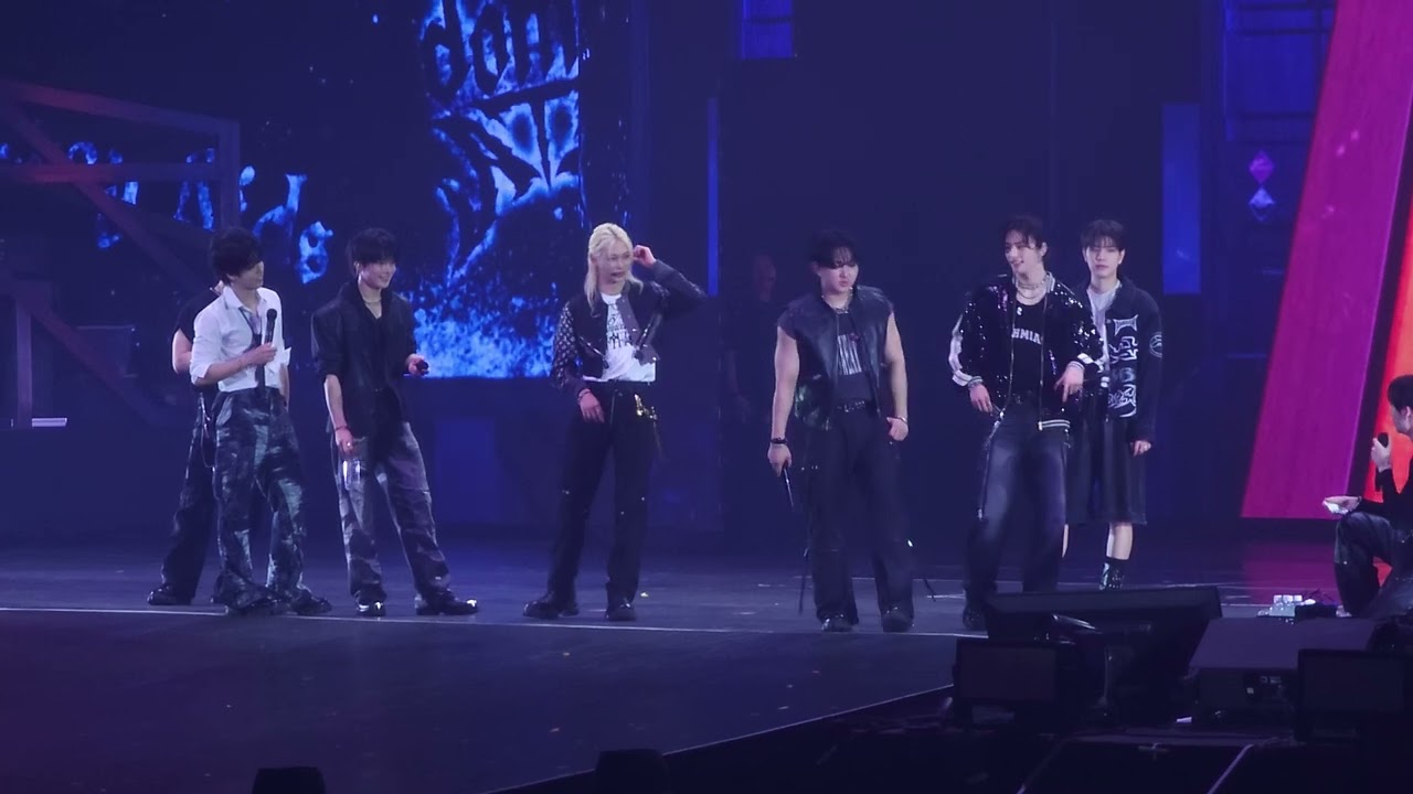 [FANCAM] MENT 2 ( Talking about solo stages) - STRAY KIDS (SKZ) dominATE in BULACAN