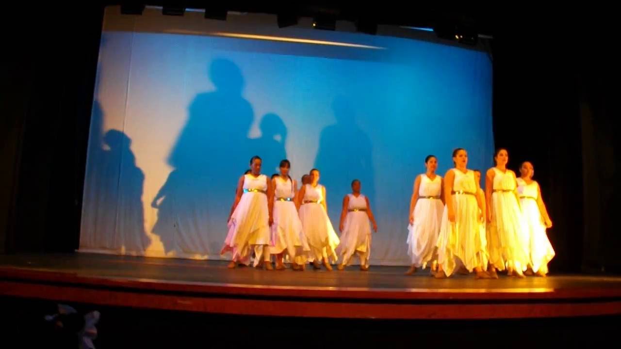 Cia Livres P Adorar - QUASE MEIA NOITE / ABBA DANCE 2016