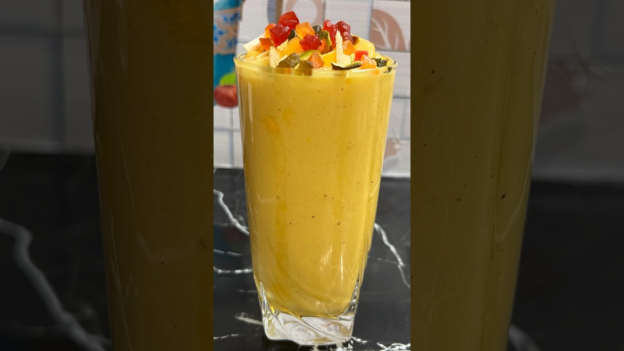 Healthy & Quick Mango Smoothie Recipe | Mango Smoothie💛 #shorts #mango  #youtubeshorts