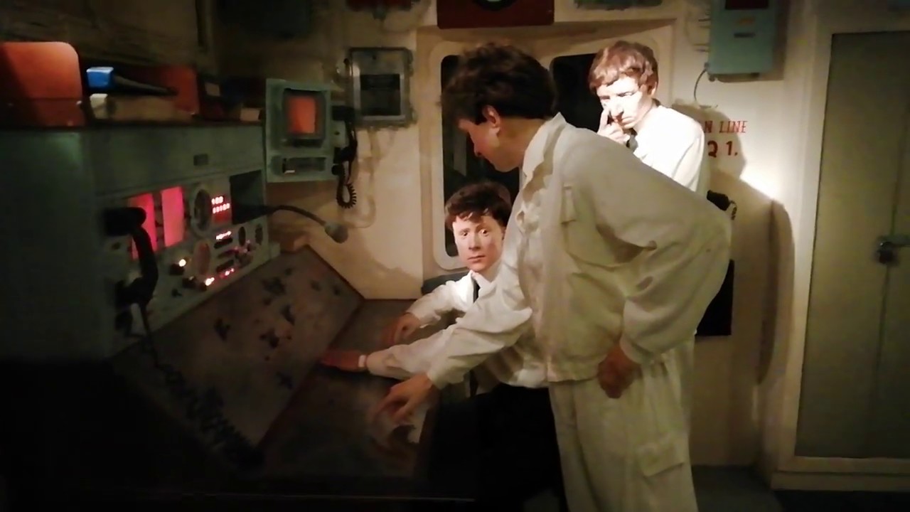 YEOVILTON | FLEET AIR ARM NAVAL BASE | AIR CRAFT CARRIER EXPERIENCE | MUSEUM EXPLORED HMS ARK ROYAL