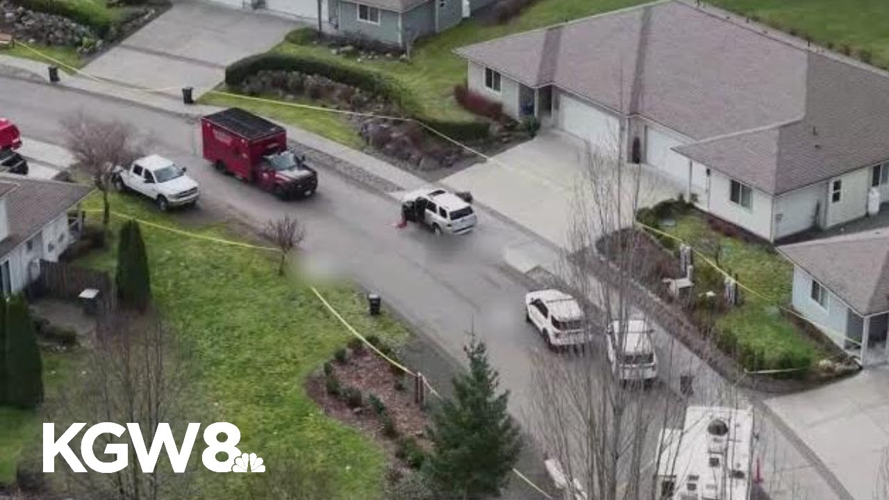 Suspect, mother identified in Washington quadruple stabbing