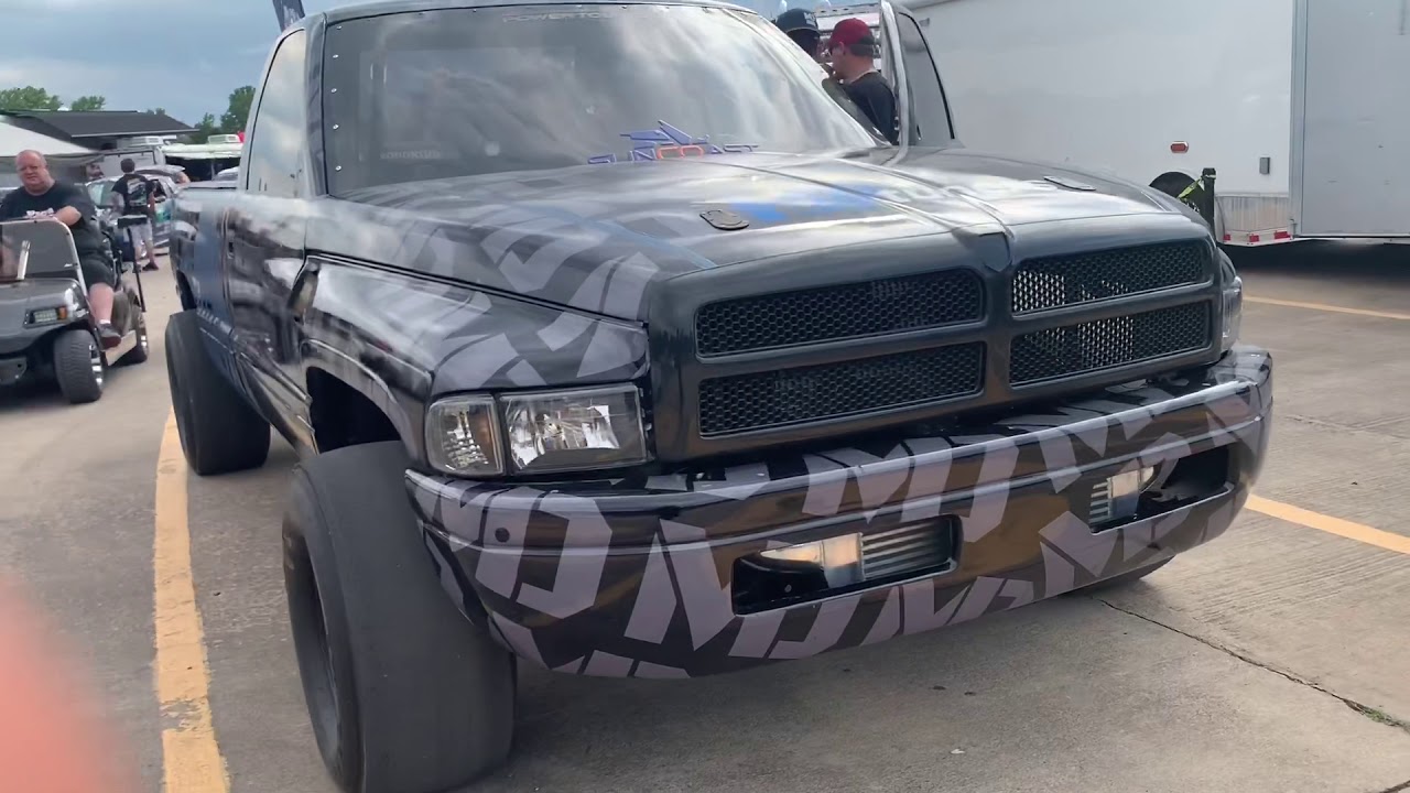 Small block nitrous s10 vs an Awd turbo diesel @AO5