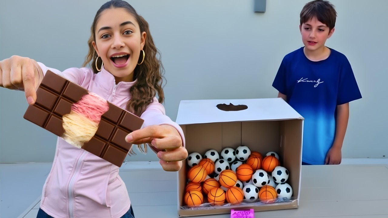 Изазов затворених очију: Мама против тате у мистери бокс игри и дегустацији дубаи чоколаде!