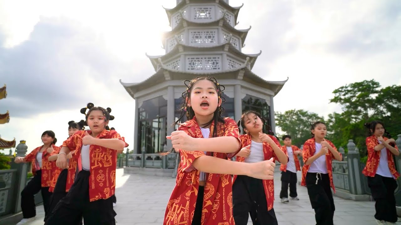 3P X 薛家燕 X 暴牙菇 - YES蛇 🐍🧧| I CAN DANCE JUNIOR | #HAPPYCHINESENEWYEAR2025 #YEAROFTHESNAKE