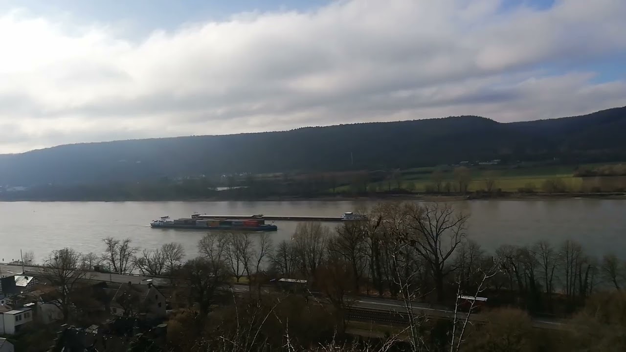 Rhein oberhalb von Ariendorf