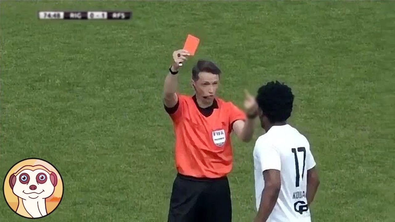 GUARDA COSA HA FATTO QUESTO ARBITRO !