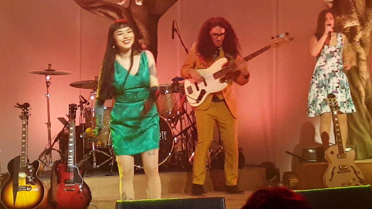 Mon Laferte - Cuando Era Flor - Teatro Caupolican
