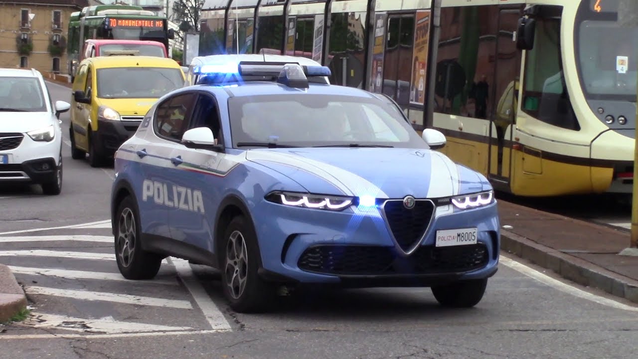 ALFA GIULIA+ALFA TONALE POLIZIA DI STATO IN SIRENA+PARTENZA APS+A-TRID VVF MILANO IN SIRENA(Milano)