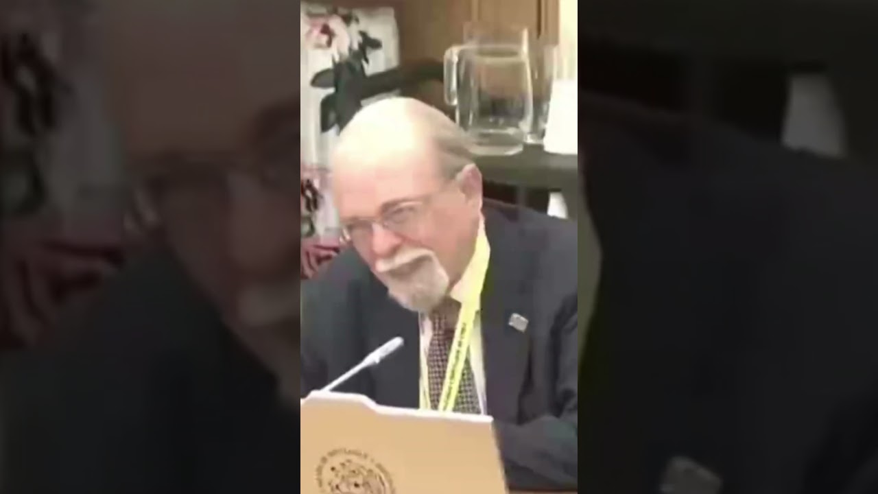 Profesor Maza responde a diputado UDI sobre ovnis en comisi&oacute;n