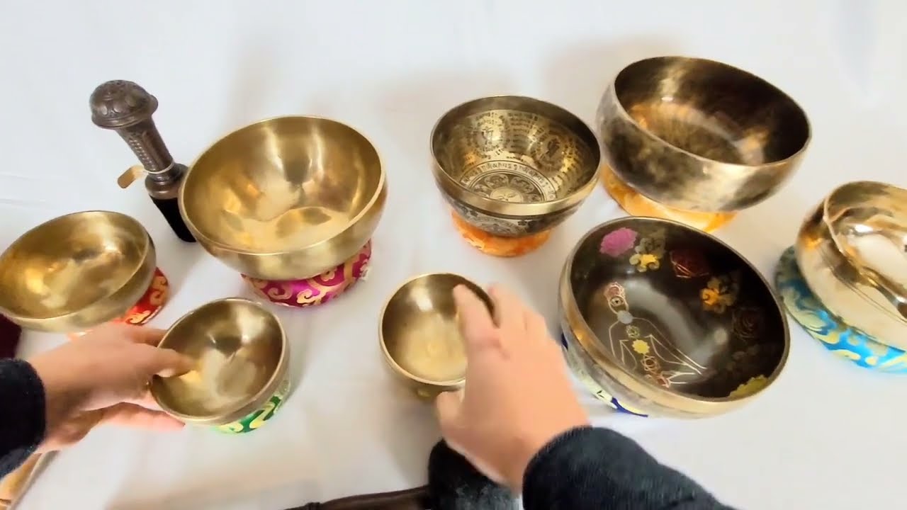 Présentation de bols chantants tibétains disponible dans notre boutique Namaste Thonon