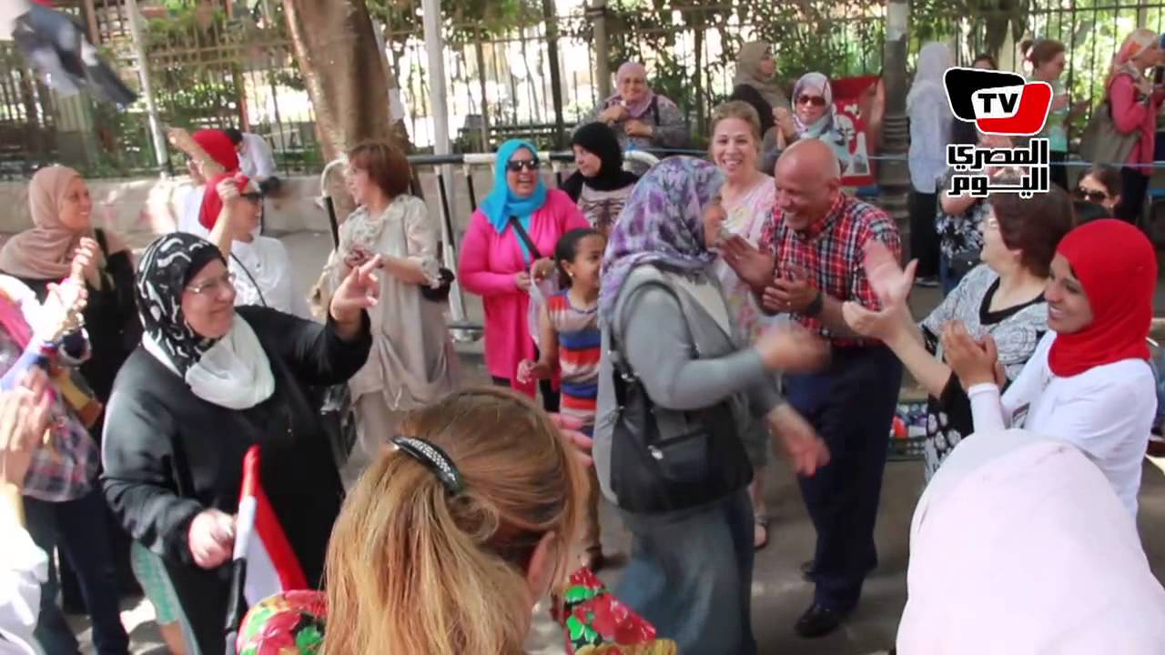 الرقص على واحدة ونص أمام لجان الانتخابات