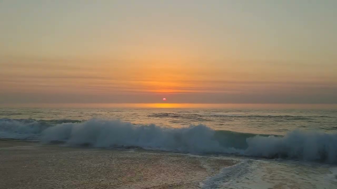 Sea sunrise 🌅 🌊  meditation 🧘🏻‍♂️ 
