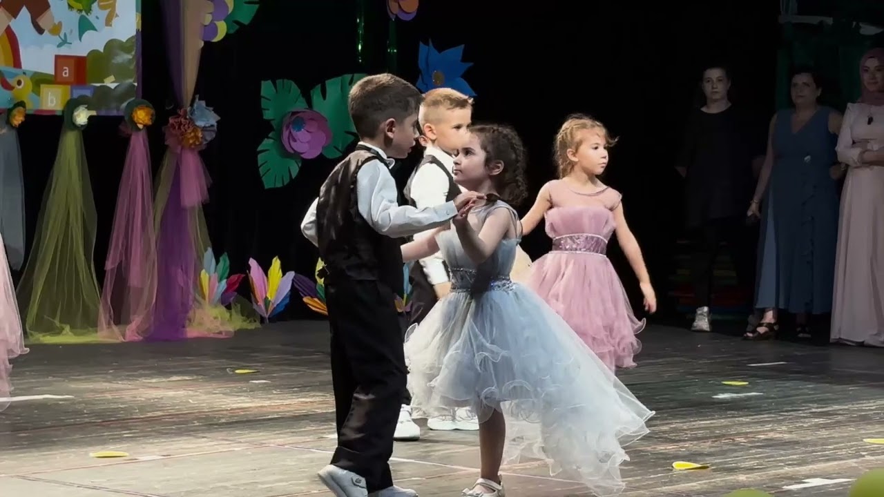 5 Yaş Yıl Sonu Vals Gösterimiz (PAYLAŞIM ANAOKULU)