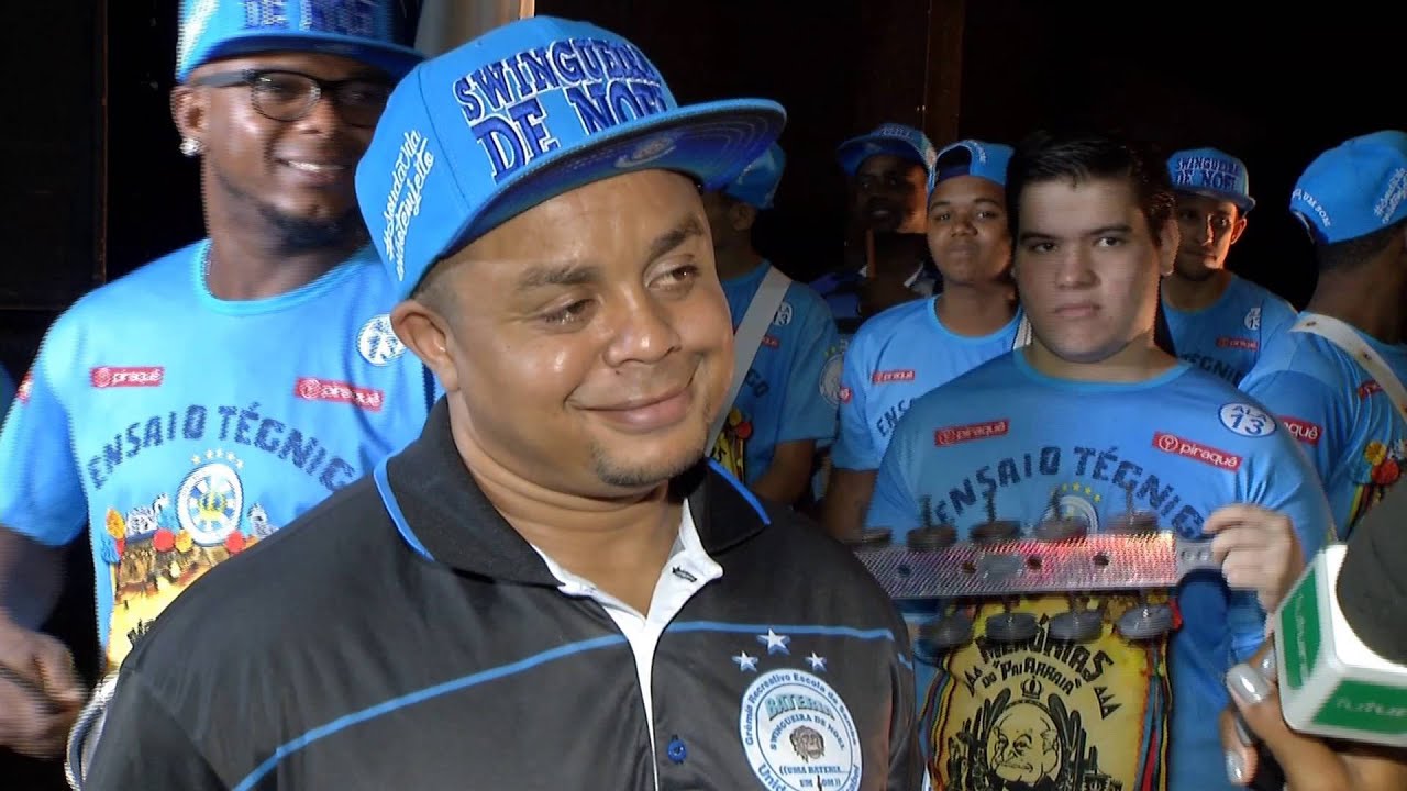 A bateria de uma escola de samba e seus detalhes  - Jornal Futura - Canal Futura