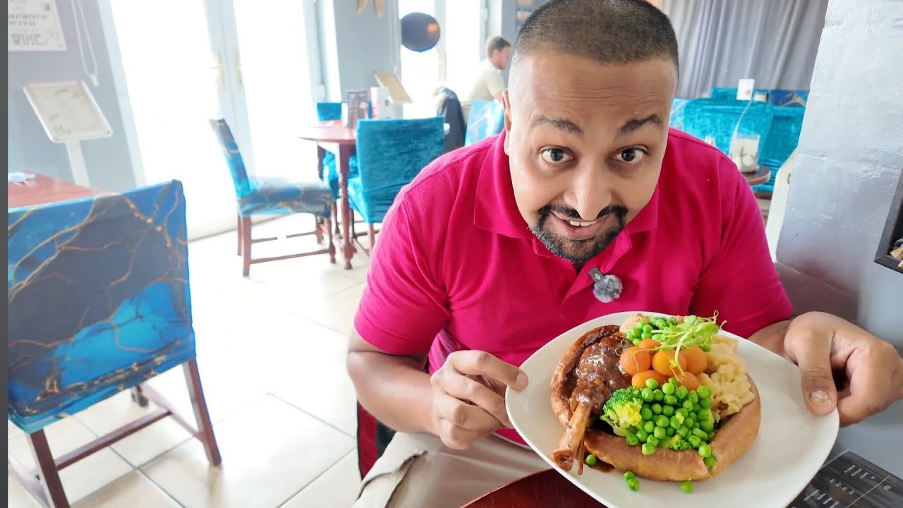 САМОЕ БОЛЬШОЕ воскресное жаркое в Риле? Я был просто в восторге! #rhyl #sundayroast