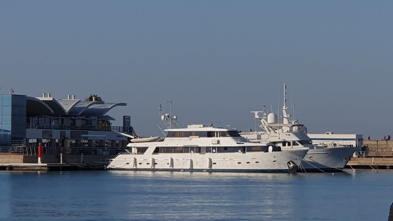 Burriana maritima: Un breve recorrido / Maritime Burriana: A brief tour