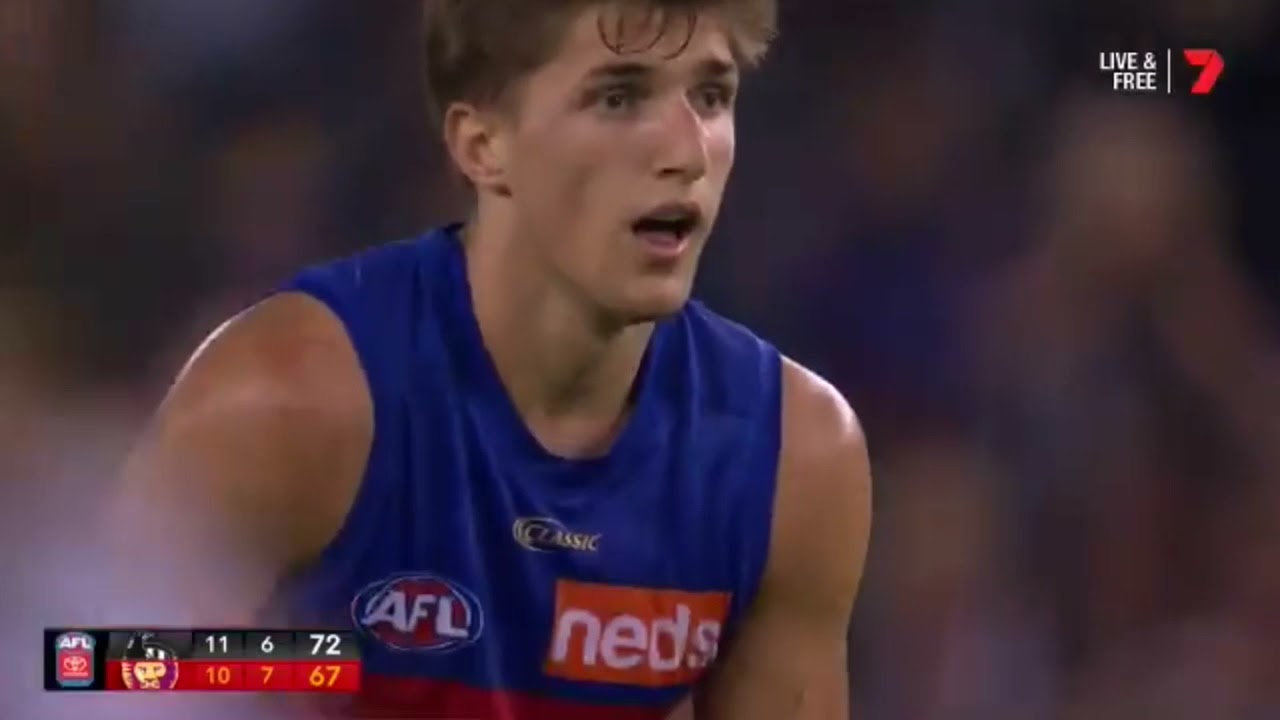 Zac Bailey Kicks a goal after the siren to win the game- round 3 2021