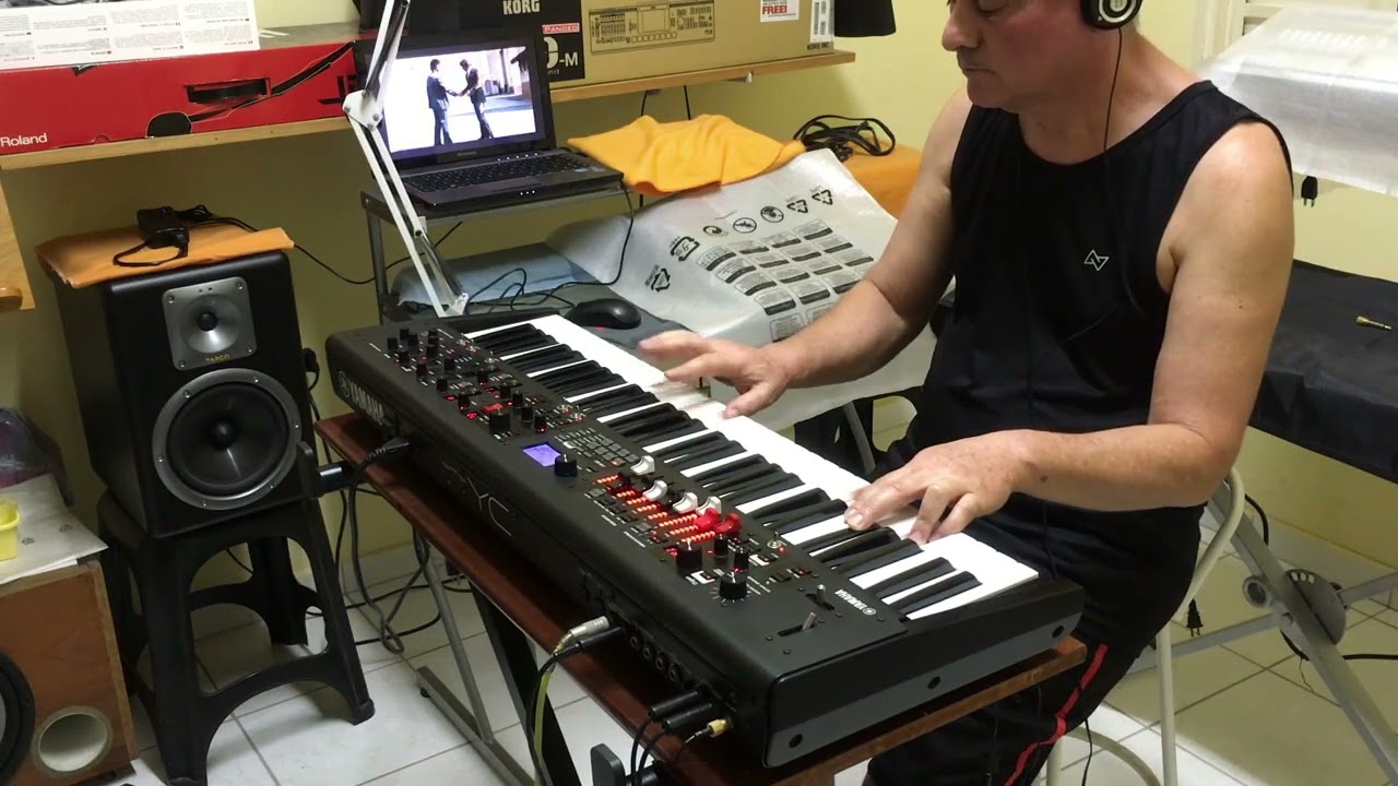 Shine On You Crazy Diamond Intro - Played only with YAMAHA YC61